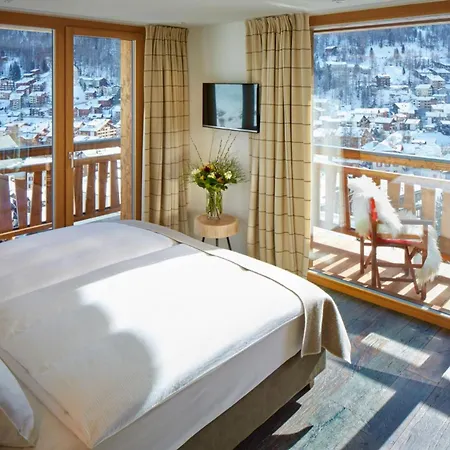 Contact Us At What App - 0041-798-079-427 To Book!! - With Fascinating Views Over Apartamento *